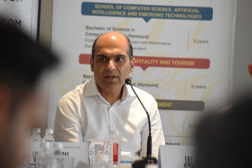 UditSheth's tweet photo. We welcome Hon.’ Director General Sports Authority of India Sh Sandip Pradhanji to our Annual Meeting of @SportscomC , held at the National Games 2022 in #Ahmedabad.

Important to build a Sports Economy in India 🇮🇳 

#sport #development #AatmanirbharBharat #ekaarena #transstadia https://t.co/xwMzsL4nvY