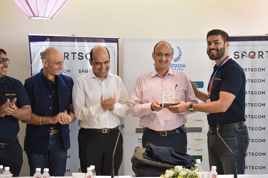 UditSheth's tweet photo. We welcome Hon.’ Director General Sports Authority of India Sh Sandip Pradhanji to our Annual Meeting of @SportscomC , held at the National Games 2022 in #Ahmedabad.

Important to build a Sports Economy in India 🇮🇳 

#sport #development #AatmanirbharBharat #ekaarena #transstadia https://t.co/xwMzsL4nvY