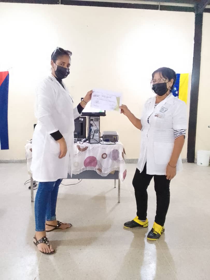 Realizó CDI Brisas del Cuyuni Jornada Científica y luego continuaron con la reunión de brigada. #Cuba #CubaEsAmor #CubaPorLaSalud #CubaPorLaVida #CubaPorLaPaz
<a href="/cubacooperaven/">Brigada Médica Cubana en Venezuela</a> <a href="/altunaga_perez/">Esthet Perez altunaga</a> <a href="/AdanVillavicen5/">Adan Villavicencio Guzmán</a>  <a href="/BrisasCdi/">Cdi Brisas</a> <a href="/CubaVa_Bolivar2/">Grupo Trabajo Estadual Bolívar</a>