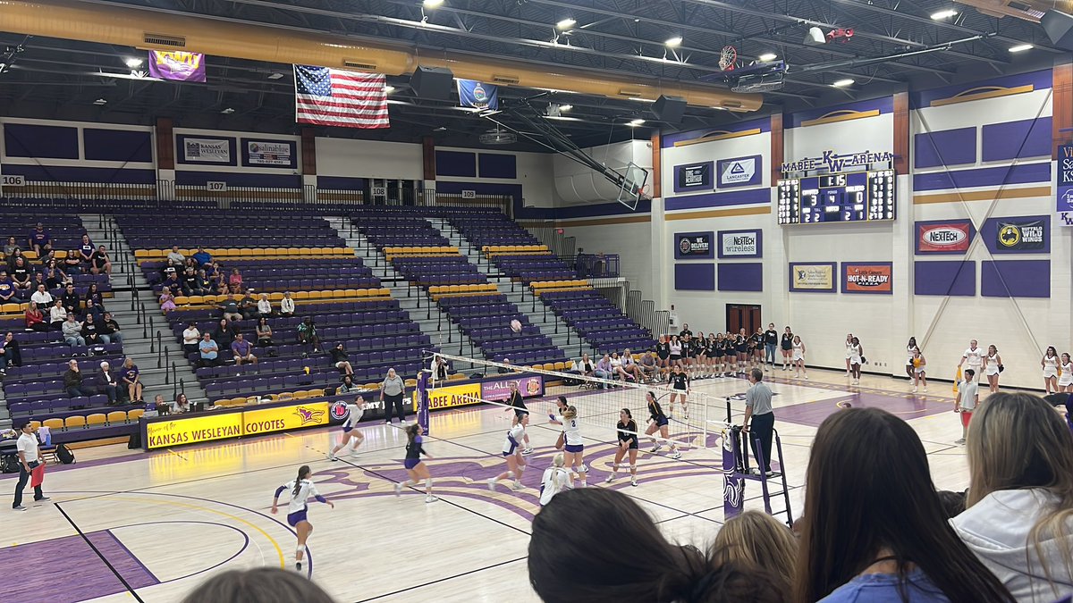 Yotes supporting Yotes 🤘🏽💜 <a href="/KWUcoyoteVB/">KWU Volleyball</a>