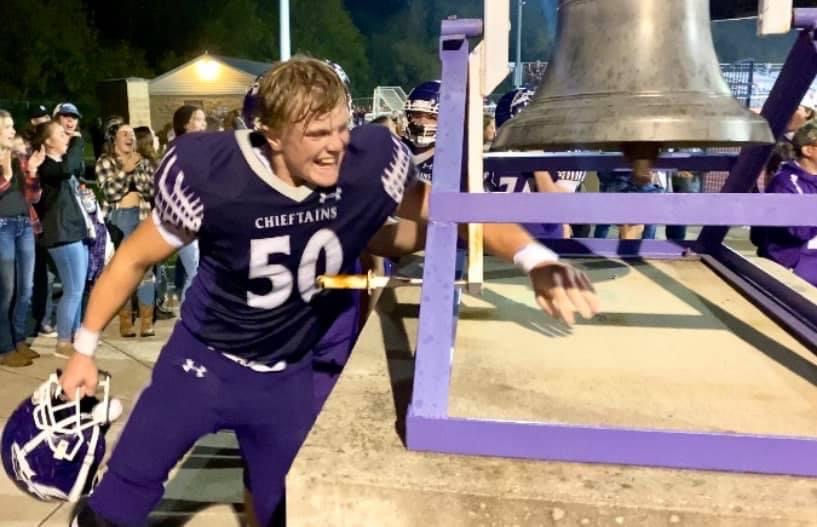 logan_football's tweet photo. Win the game for LOGAN!!!

Chieftains 21
St Charles 20

Let’s come home and ring that bell!!!

#forthetribe #gochiefs #chieftains110 https://t.co/xzf6B1enun
