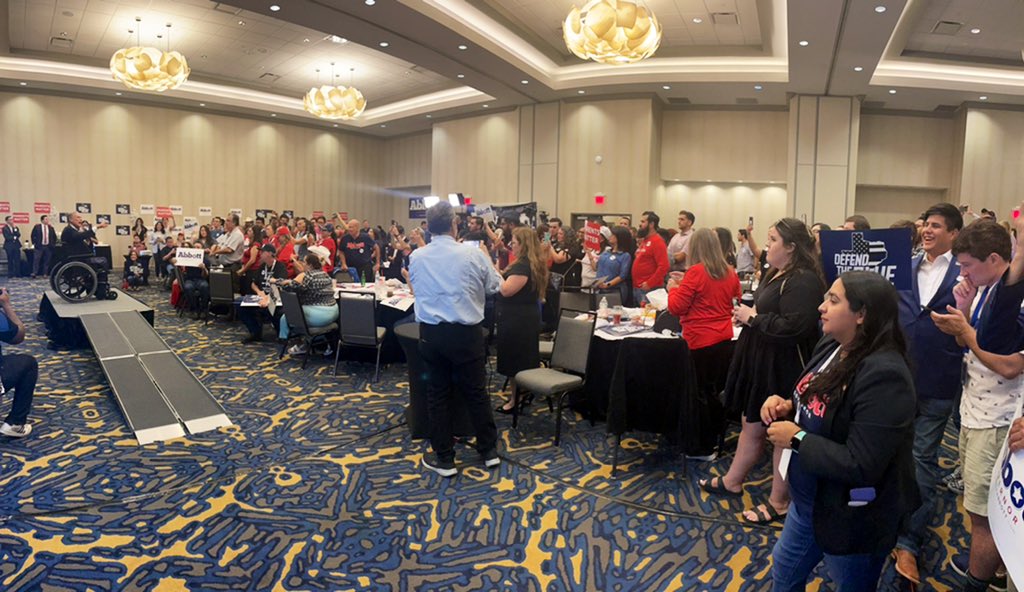 RenaeEze's tweet photo. HUGE ENERGIZED CROWD at @AbbottCampaign Watch Party in McAllen!! 

“Freedom itself is on the ballot. We’re going to keep Texas, Texas!” - Gov. @GregAbbott_TX https://t.co/5mwu7QBJln