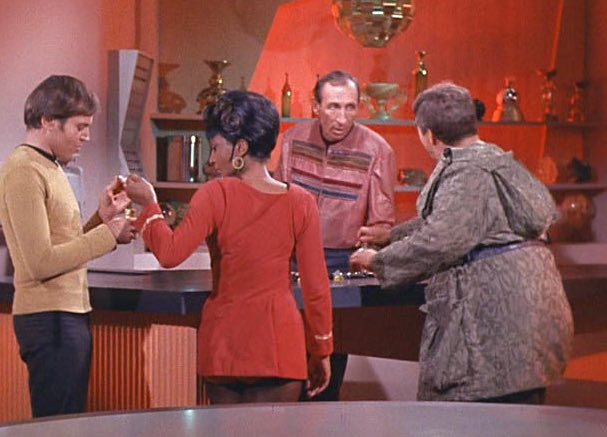 SubcommanderT's tweet photo. I think there’s something wrong with me… I just woke up from dozing on the couch because I suddenly realized the bartenders in Court Martial and The Trouble With Tribbles are wearing the SAME SHIRT

#allstartrek
#tossatnight https://t.co/L88rx34pBA