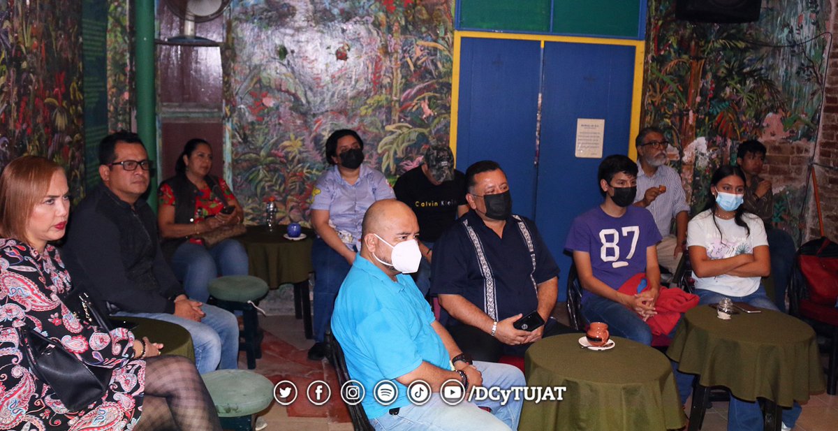 ¡GRACIAS TOTALES!
𝐍𝐮𝐛𝐞 𝐝𝐞 𝐌𝐨𝐧𝐭𝐞 𝐬𝐞 𝐩𝐫𝐞𝐬𝐞𝐧𝐭𝐚 𝐞𝐧 𝐂𝐚𝐟é 𝐂𝐢𝐞𝐧𝐭í𝐟𝐢𝐜𝐨 𝐝𝐞 𝐥𝐚 𝐔𝐉𝐀𝐓
<a href="/NubedeMonte/">Nube de Monte</a> 
@fotocubas 
<a href="/adrian_dsolis/">Adrian de Dios Solis</a> 
<a href="/MissLolo10/">Gaby Moreno</a> 
<a href="/DavidMirabal_/">David Mirabal</a> 
<a href="/IDSciCult/">Día Internacional de la Cultura Científica</a> 

🎧 youtu.be/U_dnxqqysMU

#CafeCientifico #UJAT #DICC2022