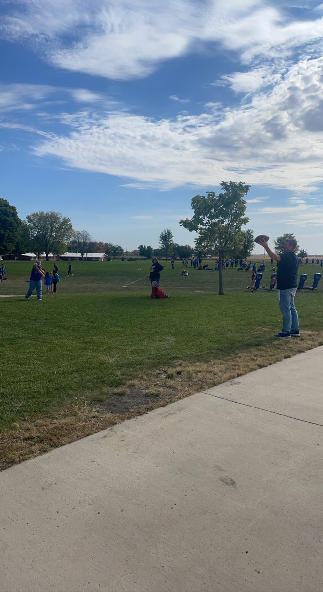 EmilyHabben's tweet photo. I know it made this student’s day when @coachelman played catch with him! 💛💙 #buildingrelationships https://t.co/VkkvxhedTx
