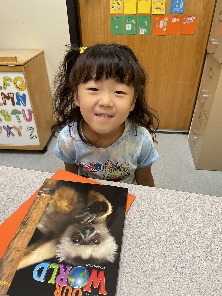 MrsMiller_ESL's tweet photo. Some of my English Club @LECCTigerCubs 🐯 looking cute and working hard this week! #beLOVEland https://t.co/zcAbdtgKKN