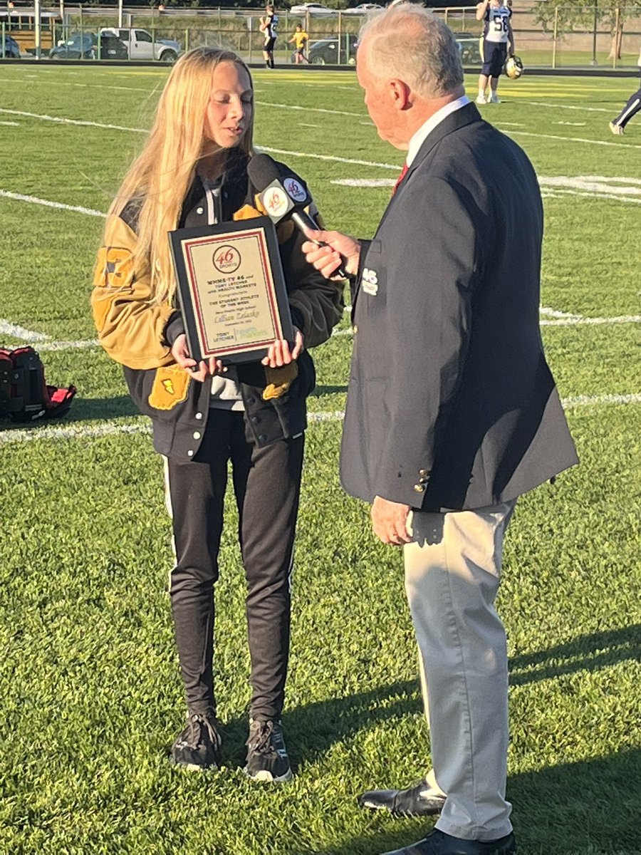 NewPrairieXCTF's tweet photo. Congrats to senior Lilly Zelasko on earning the honor of being the TV46 Sports Student-Athlete of the Week! A well deserved accomplishment 👏🏼

#athleteoftheweek #gocougars #crosscountry https://t.co/obM0KAN7Zc