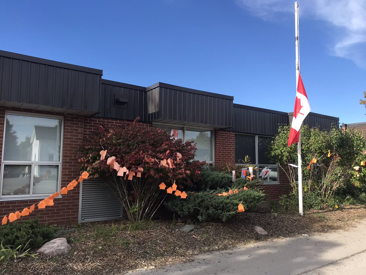 Rebecca Lekkas tweet media