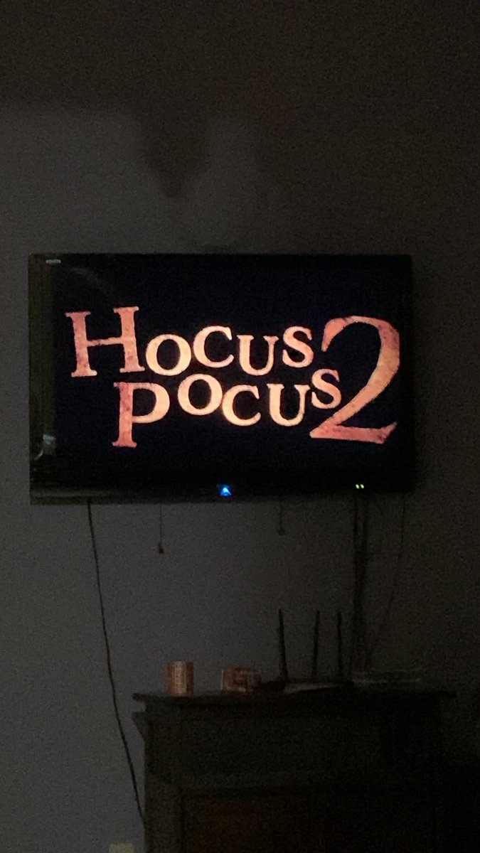 CountryOverParty tweet media