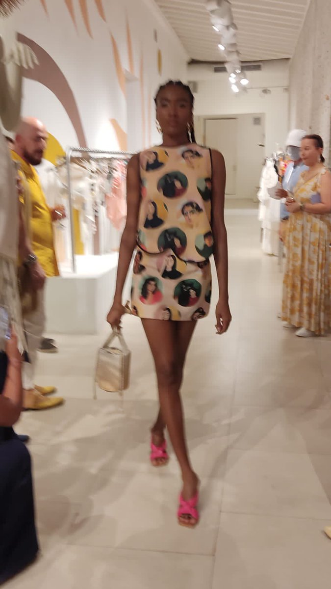 Lina Robles tweet media