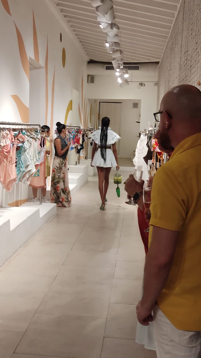 Lina Robles tweet media