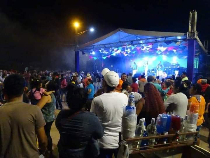 📢 Ambiente nocturno de la  Feria Gastronómica y Cultural “¡Viva San Jerónimo Doctor!”, desarrollada en el parque 3 de Julio de #Masaya, donde se disfrutó de la fiesta de la Cotona y el Güipil.

#Nicaragua
#PatriaBenditayLibre 

<a href="/indio_nica/">El indio nica</a> 
<a href="/LaureanoOrtegaM/">Laureano Ortega Murillo</a> 
<a href="/nic_melcocha/">❤️Cmdte🍭Melcocha🖤</a>