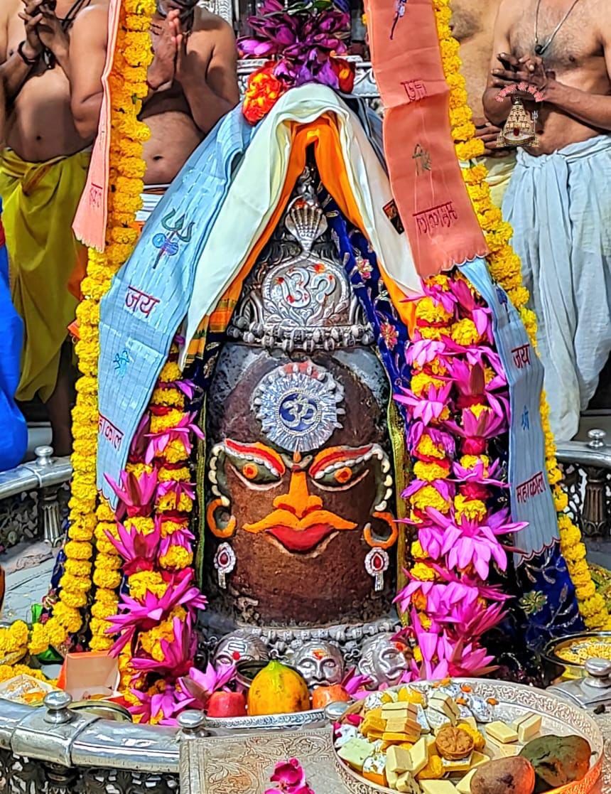 KailashOnline's tweet photo. जय श्री महाकाल 🚩🚩🚩 https://t.co/RyIJcAy0pe