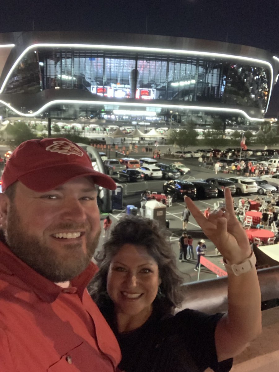 ryanmlindquist's tweet photo. #GoLobos! https://t.co/FurGhzxCZu