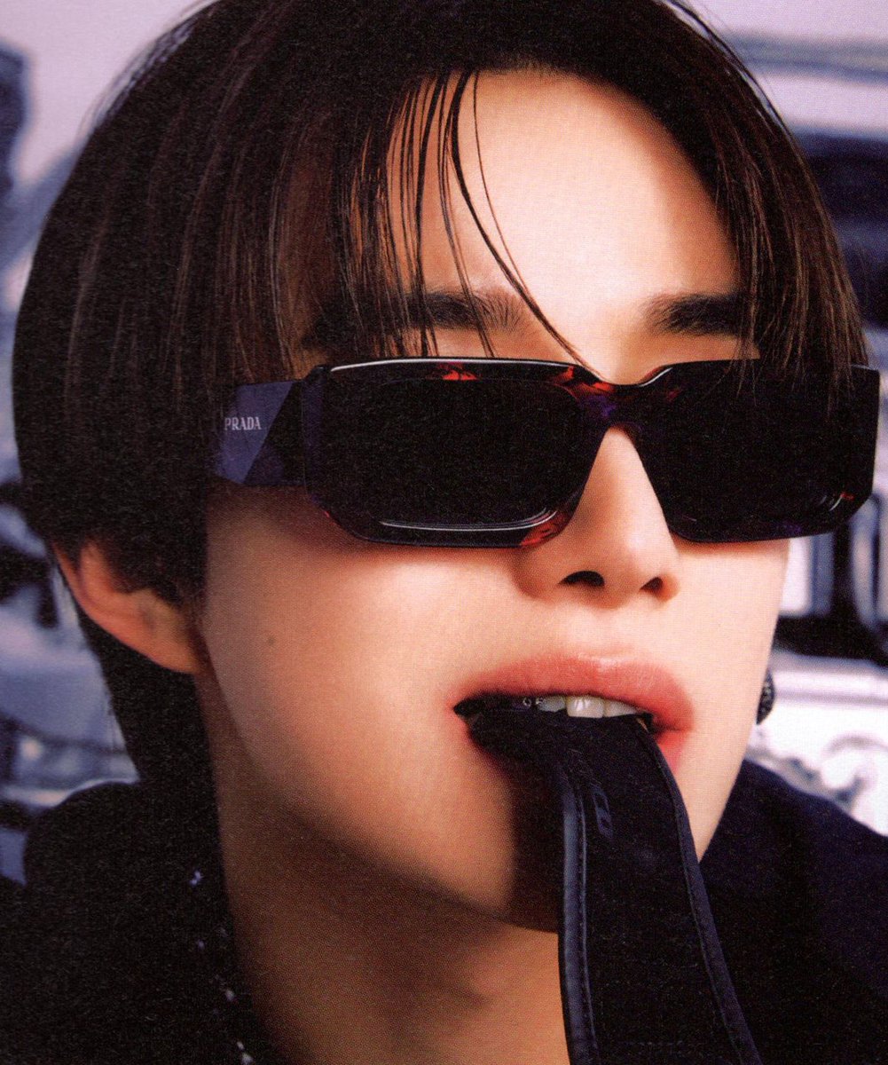 Shh อย่าไปคิดมาก ไว้ใจพี่ แล้วมันจะดีนะ
