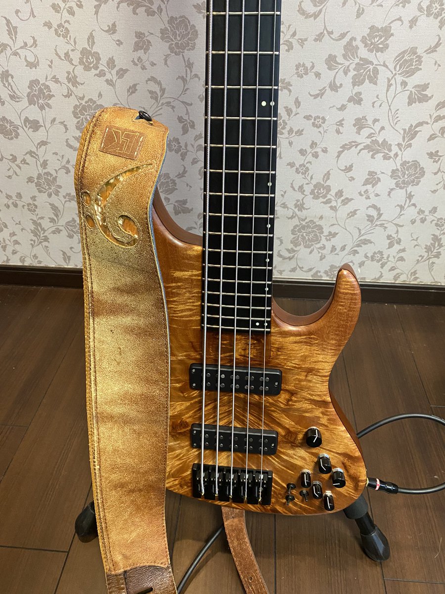 LulinkTdy's tweet photo. MNG(`・ω・´)/
ニューベースに合わせて
GIB横浜さんでLKストラップ購入
安定感半端ないって( ゚д゚)
#GIB
#LKstrap https://t.co/bN8Vavpktc