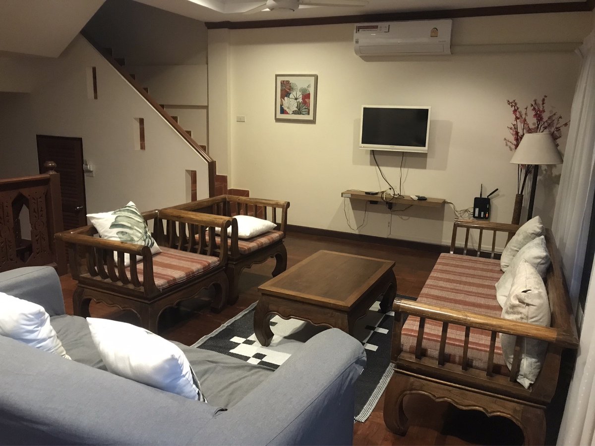 Jay19842's tweet photo. Beach House for rent  4 Bedroom 4 Bathroom Hua Hin 8m from beach walk to
long term rent  35 000 per month
Call 0979805981 https://t.co/0Cl4wiT8VW