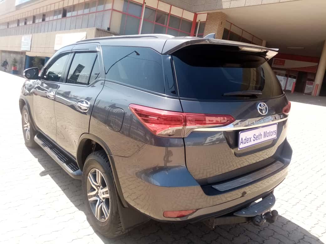 LifeAdex's tweet image. 2016 Toyota Fortuner GD-6  2.8 Diesel Engine Auto matic  km 98000 leather interiors Reverse Camera  Price R 399000 Plc call this number 0726531410 or 0729164359 my address is No 650 louis botha avenue bramley jhb Finance Blacklisted and Rent to own