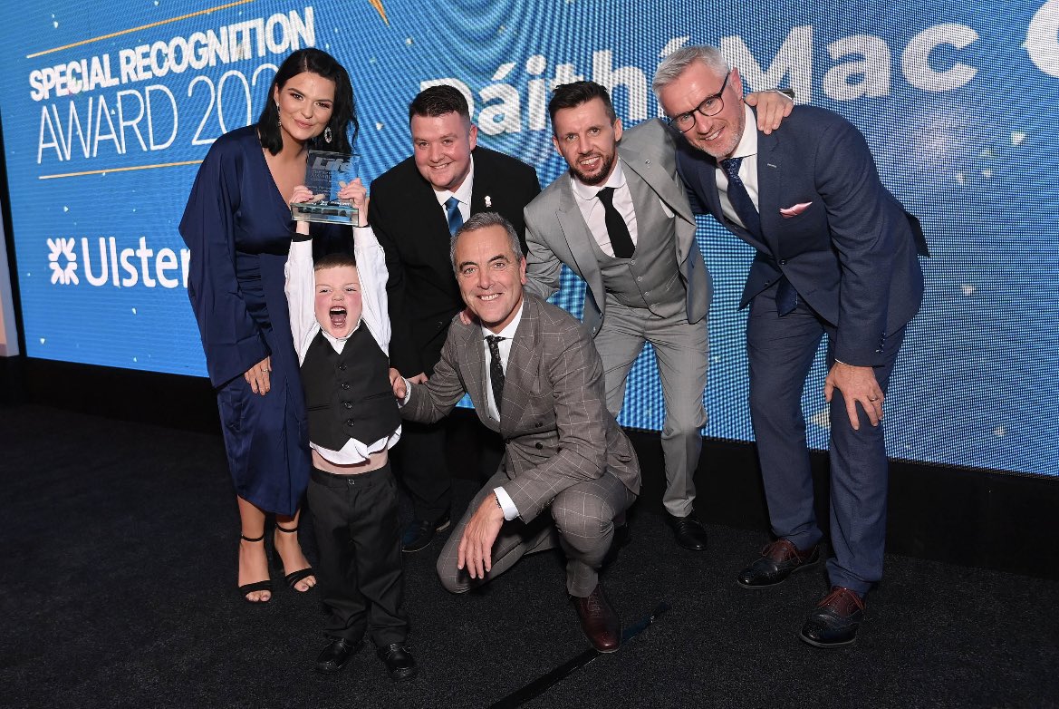 Donate4Daithi's tweet image. DÁITHÍ WON!!!!!

Special Recognition at the #SpiritOfNI Awards. We couldn’t be prouder of our boy for everything he has achieved.

A special night!

This award is dedicated to Nanny Frances whose first anniversary occurs today. 

#OrganDonationWeek #DáithísLaw

📸 @TheSundayLife
