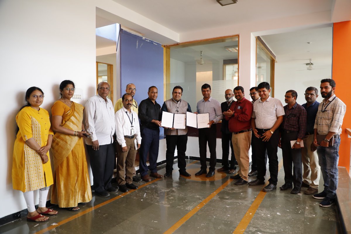 Acharya Institute of Technology has signed an MoU with NASSCOM and Future Skills. Mr. Dinesh Kumar Panigrahi, Regional Lead, IT-ITeS Sector Skills Council NASSCOM participated in the program.