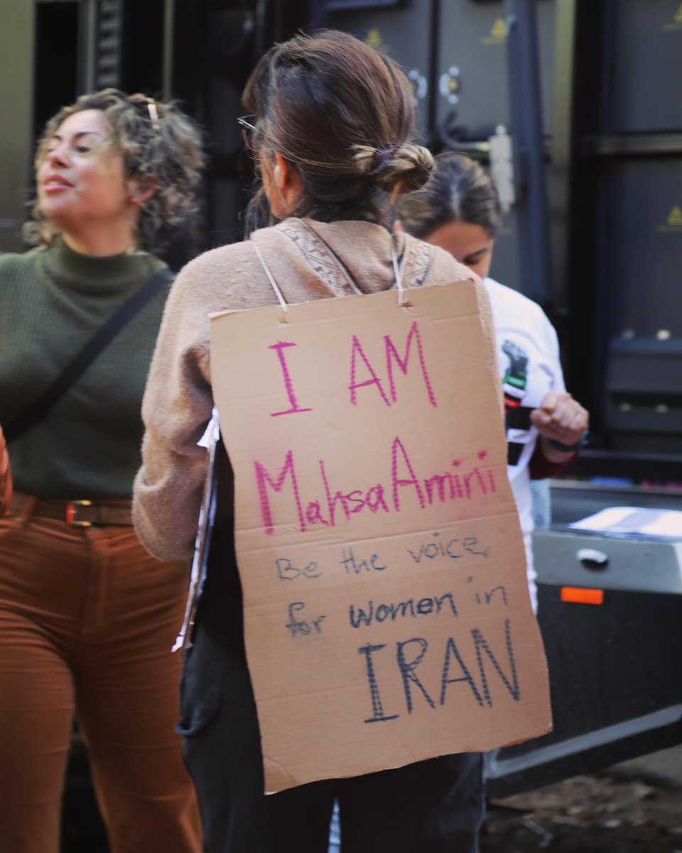 MehreenFaruqi's tweet photo. There’s a women’s revolution happening in Iran and we in Sydney are with you all the way! ✊🏽

@SabaVasefi https://t.co/5WXH8rwwPw