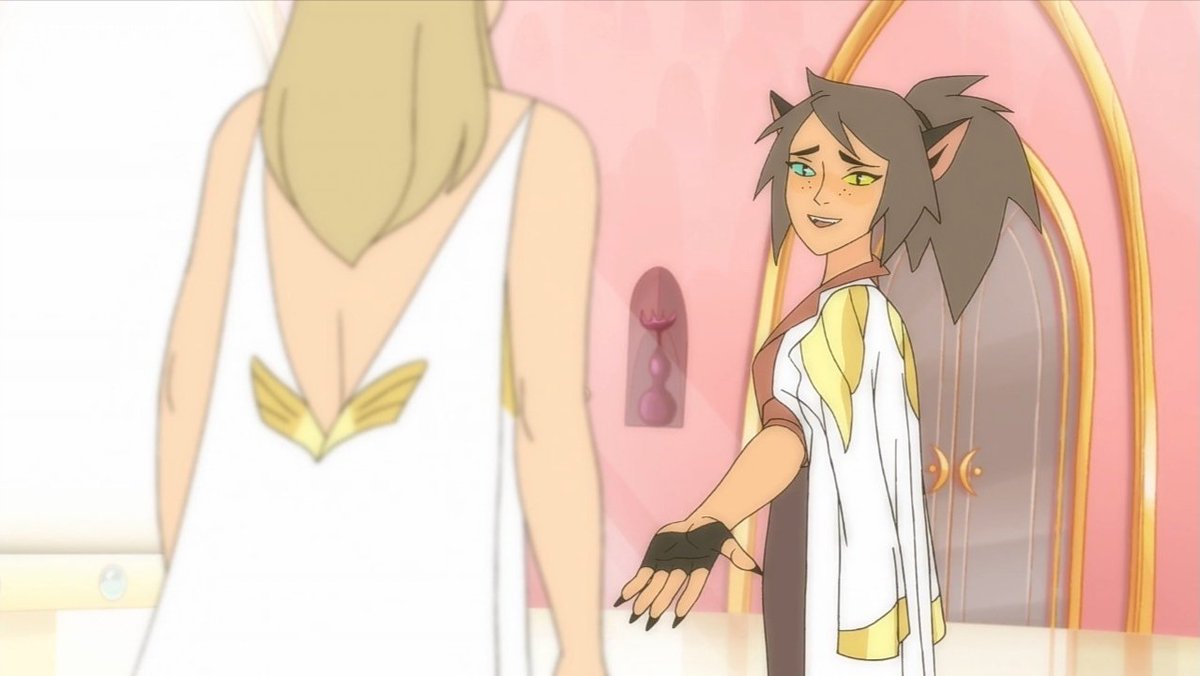 adorescupid_'s tweet photo. ITS CATRAʼS BIRTHDAY MONTH EVERYONE MOVE AND MAKE WAY FOR HER https://t.co/N5x0XzWSC5