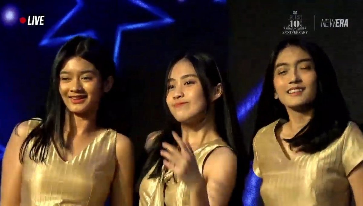 BingoHijau's tweet photo. senyum semangatsss brouww~ 🤩🦖 @AM_EllaJKT48 #AturanAntiCintaJKT48 https://t.co/aKdhckCAq9