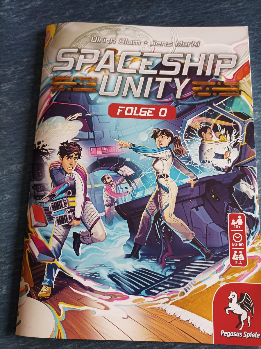 MissBayBee_de's tweet photo. Gestern mit der Freitagsrunde als Highlight schon vor der Messe die Folge 0 von #SpaceshipUnity gespielt.
Durch die Losspielanleitung kann man nach dem bisschen Basteln direkt spielen.😍
Hat super viel Spaß gemacht ein völlig neues Spielkonzept auszuprobieren. https://t.co/rheU78bykF
