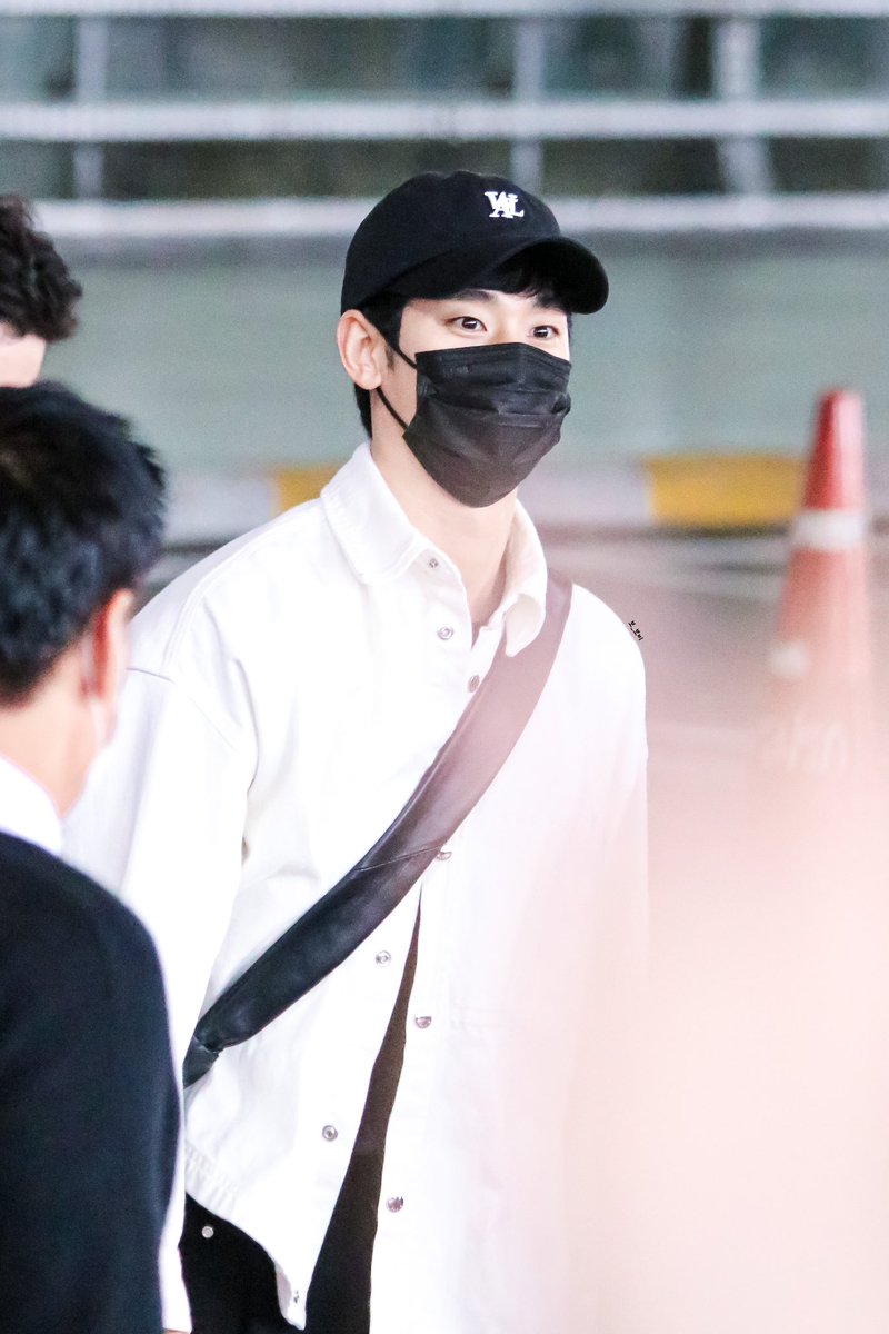 คิมซูฮยอนอ้ปป้าาา ☺️🥰
#KimSooHyunInThailand 
#KimSooHyun #김수현 #คิมซูฮยอน 
#LotussXKimSooHyun