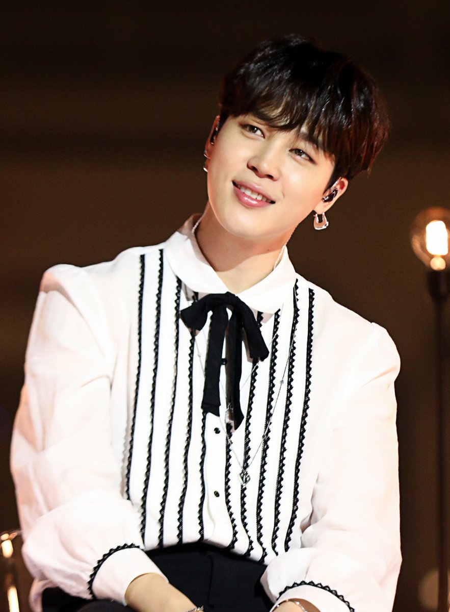 jimipics's tweet photo. this jimin ♡ https://t.co/LiqxW78LqA