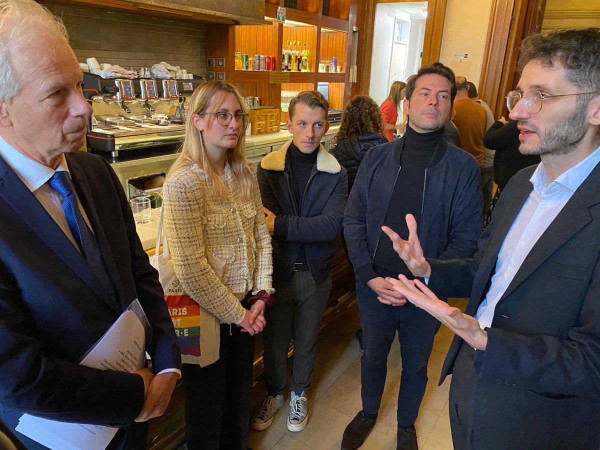 Le #vieillissement des populations est un fait. L’enjeu est de #vieillir en #santé. Au colloque de l’<a href="/UE_VTV/">Villes Territoires et Vieillissement</a> « #Villes, #Territoires et #Vieillissement », le Canada 🇨🇦 offre sa pleine coopération à la France 🇫🇷 et à tous les pays pour y parvenir.