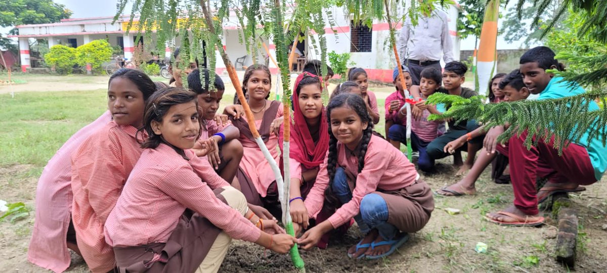 maruti0644's tweet photo. #प्रकृति_मित्र, #nature_friend
Name- MARUTI NANDAN 
Designation: AT
Address: UPS CHHPIYA JAIDEV 
@shikshansamvad
@RedTapeMovement 
@teachersclubup @UNEP @UNBiodiversity @ipbes @ErikSolheim https://t.co/87Slgq0kR5