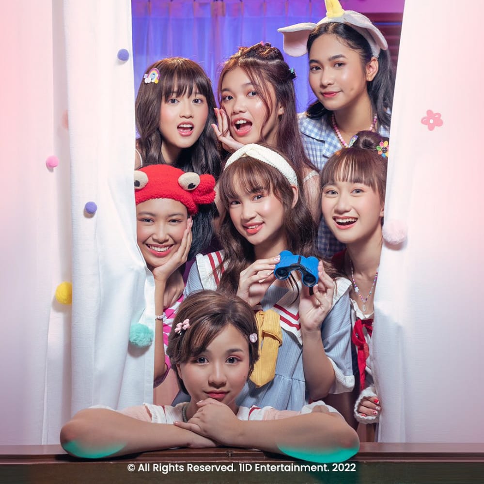 FaesleyOfficial's tweet photo. VIRST Debut Single 2022
"Malu Malu" Group Poster Song Premieres 07.10.2022 at 00.00 WIB Music Video Premieres 07.10.2022 at 19.00 WIB
#V1RSTMaluMalu #VIRSTDebutSingle #VIRST #11DNewGG
#FaelaV1RST #FiaV1RST #JessicaV1RST #RaraV1RST #RevaV1RST #SachikoV1RST #SafaV1RST https://t.co/dZD2qjYS1h