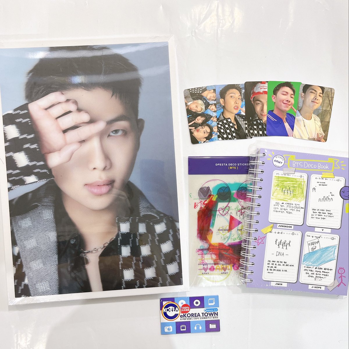 ekorea_town's tweet photo. - ̗̀📣Dicon 入荷情報- ̗̀📣
DICON D’FESTA : Dispatch 10th Anniversary
1階にて販売中です♥️
こちらはBTS💜
とてもかっこいいです✨
お部屋に飾りたいですね🤤
#Dicon #Dispath #BTS #防弾少年団 #V #JIMIN #RM #写真集 #ekorea #鶴橋 https://t.co/oj2TQKUHaf