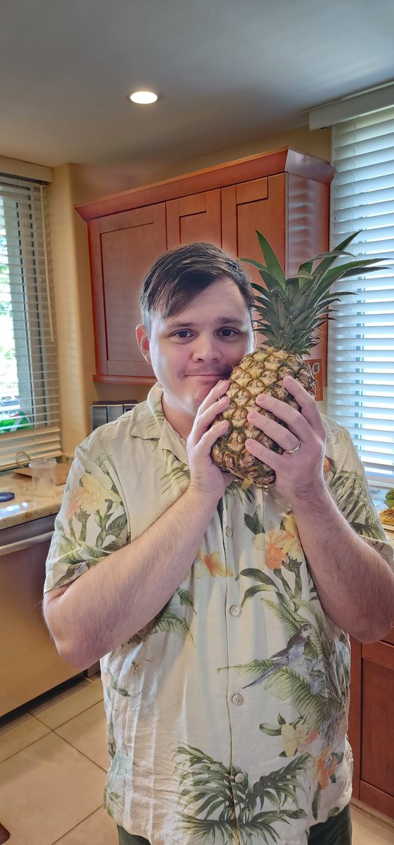 EvanBlairArt's tweet photo. So far I have consumed 4.75 pineapples on this trip.
And you all thought my love of them was a meme. 🤔 https://t.co/RzmWLc3fOy