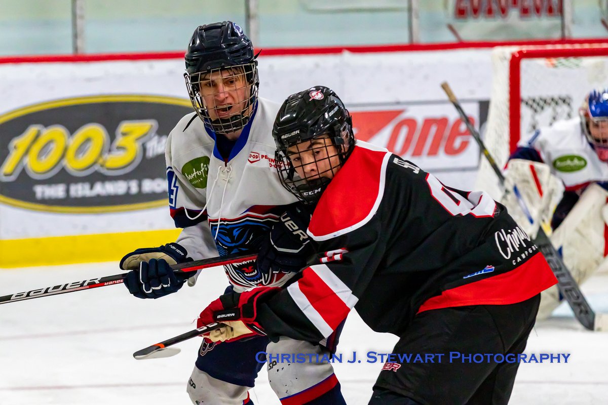 ppanthersvijhl's tweet photo. We are through period of play and while the Peninsula Panthers are outshooting @PortBombers 13-7, the score is 0-0 heading to the second period. @vijhlofficial #YYJHockey #YYJSports @Panorama_Rec ##JuniorBHockey https://t.co/m1HcEw5T3E