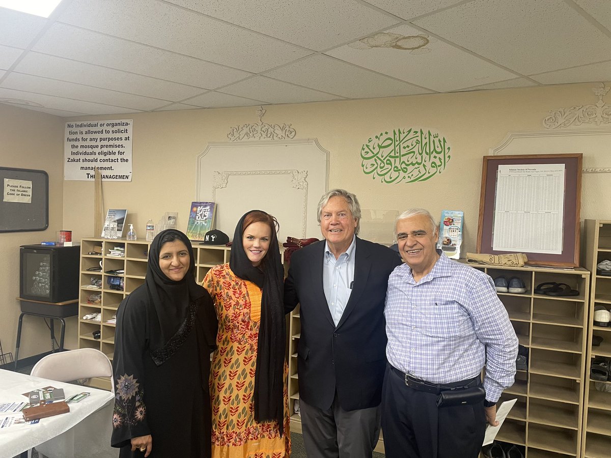 Saxe4Judge's tweet photo. Meeting the community where they are at.
#WhenWeVoteWeWin #VoteSaxe #Vote #Elections2022 #November8th #MidTerms2022 #CourtsMatter #Courts #Judicial https://t.co/Pan4qRUN9k
