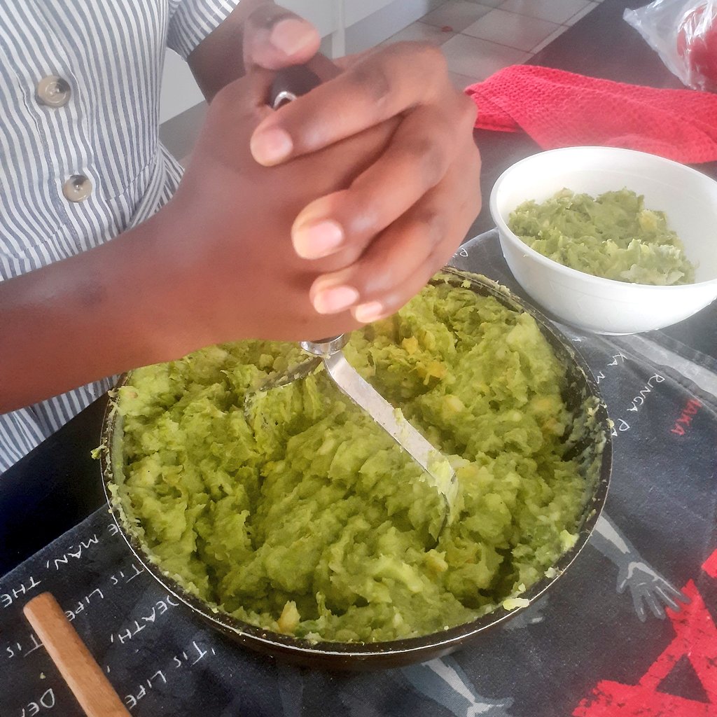 travelstustring's tweet image. Travelling to #Kenya 🇰🇪 today without leaving home 😋

#KikuyuTwitter #Mokimo #Nakuru