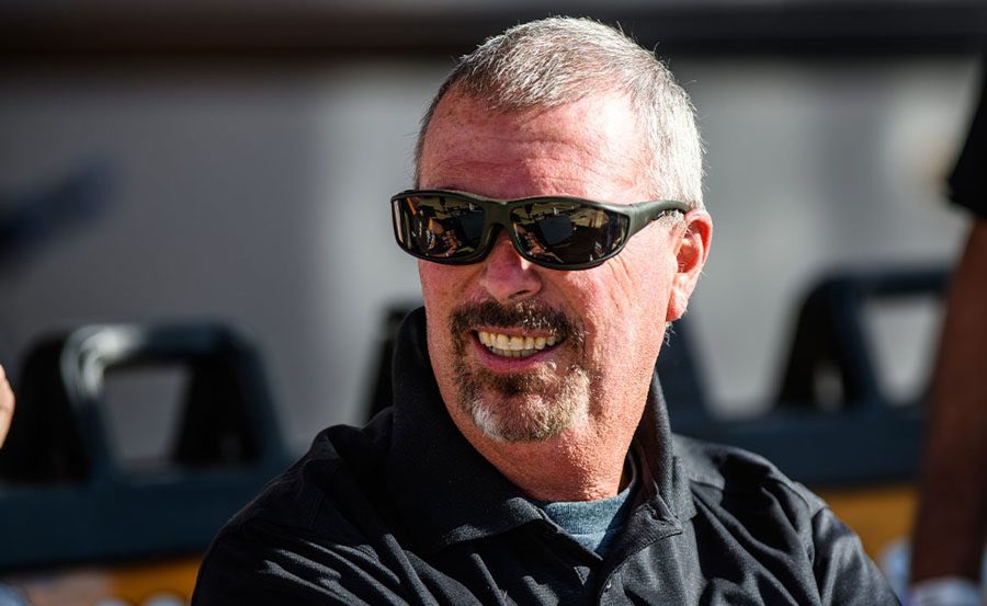 Megan_Hazel's tweet image. Rick Eshelman, was traveling from Paducah, KY to Lincoln, IL Thurs morning and never made it to his destination.He was driving a white Jeep Grand Cherokee with FL tags.Please be on the lookout for him and the vehicle.