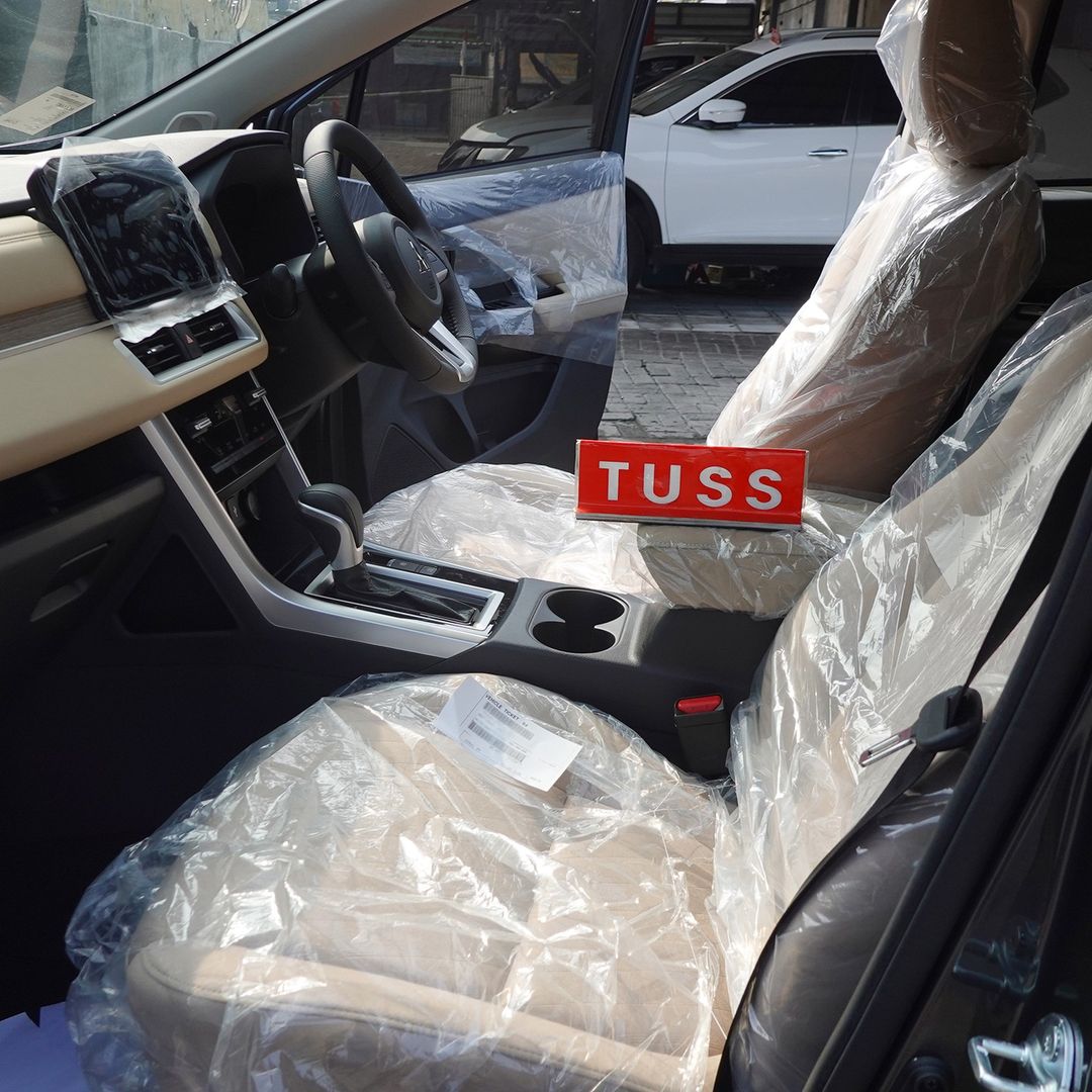 provisautolab's tweet photo. TUSS datang langsung dari dealer dengan pelat nomor putih nomor provit.

TUSS dikerjakan sambil menunggu plat nomor selesai.

Ada yg tahu ini mobil apa? https://t.co/zOc58TBIOK