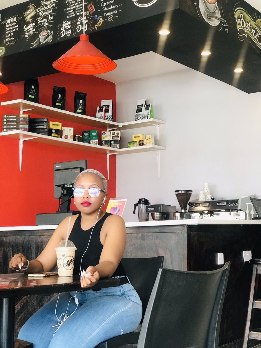 Angels1505's tweet photo. I pulled up the other day @coffeerepublik1 and had my fave🥰 https://t.co/9flrH6W7Xe