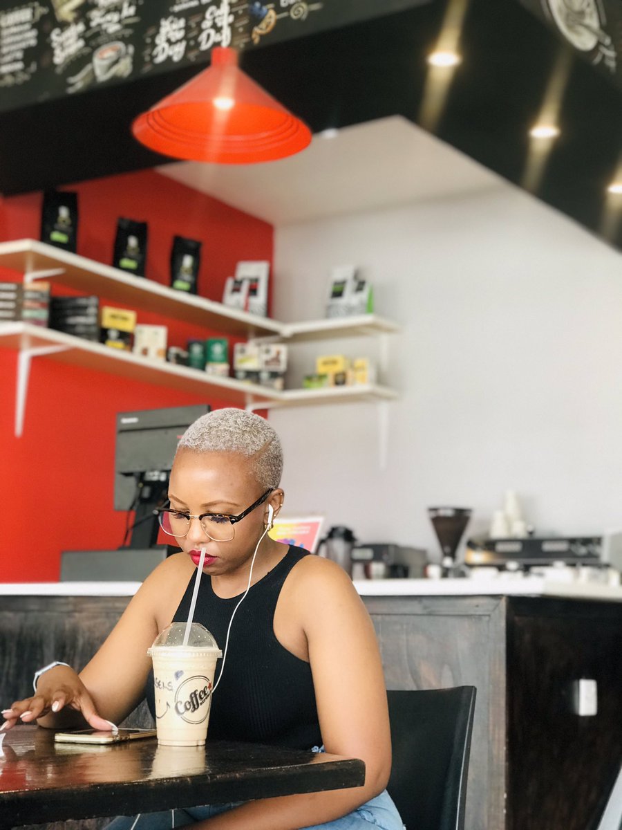 Angels1505's tweet photo. I pulled up the other day @coffeerepublik1 and had my fave🥰 https://t.co/9flrH6W7Xe