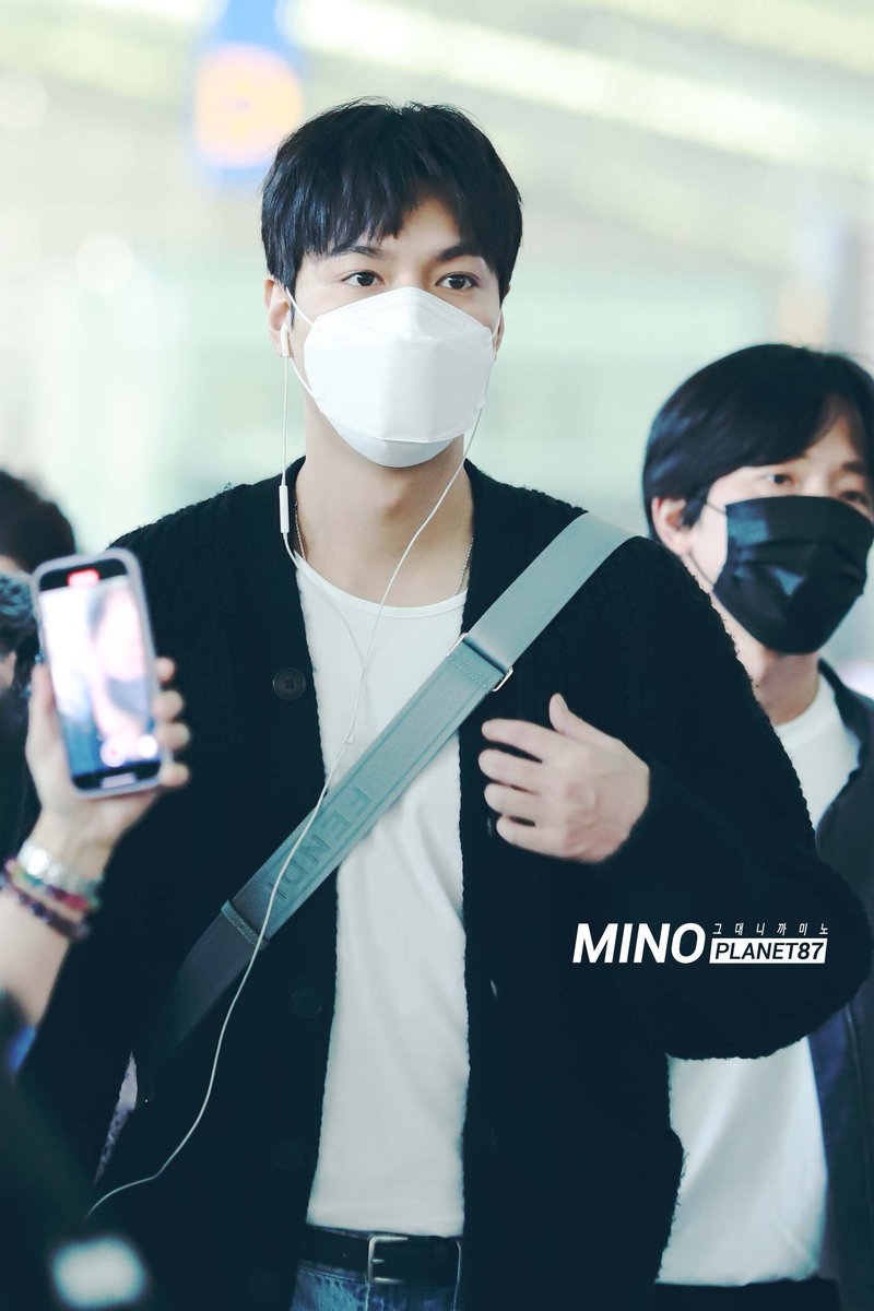 eunsil0223's tweet photo. 20220930_ICN 출국
백만년만의 미노 출국 사진!
멋짐과 이쁨을 흩뿌린 존잘님~
덕분에 무한 행복~♡♡♡ https://t.co/c6tQ3THBLI