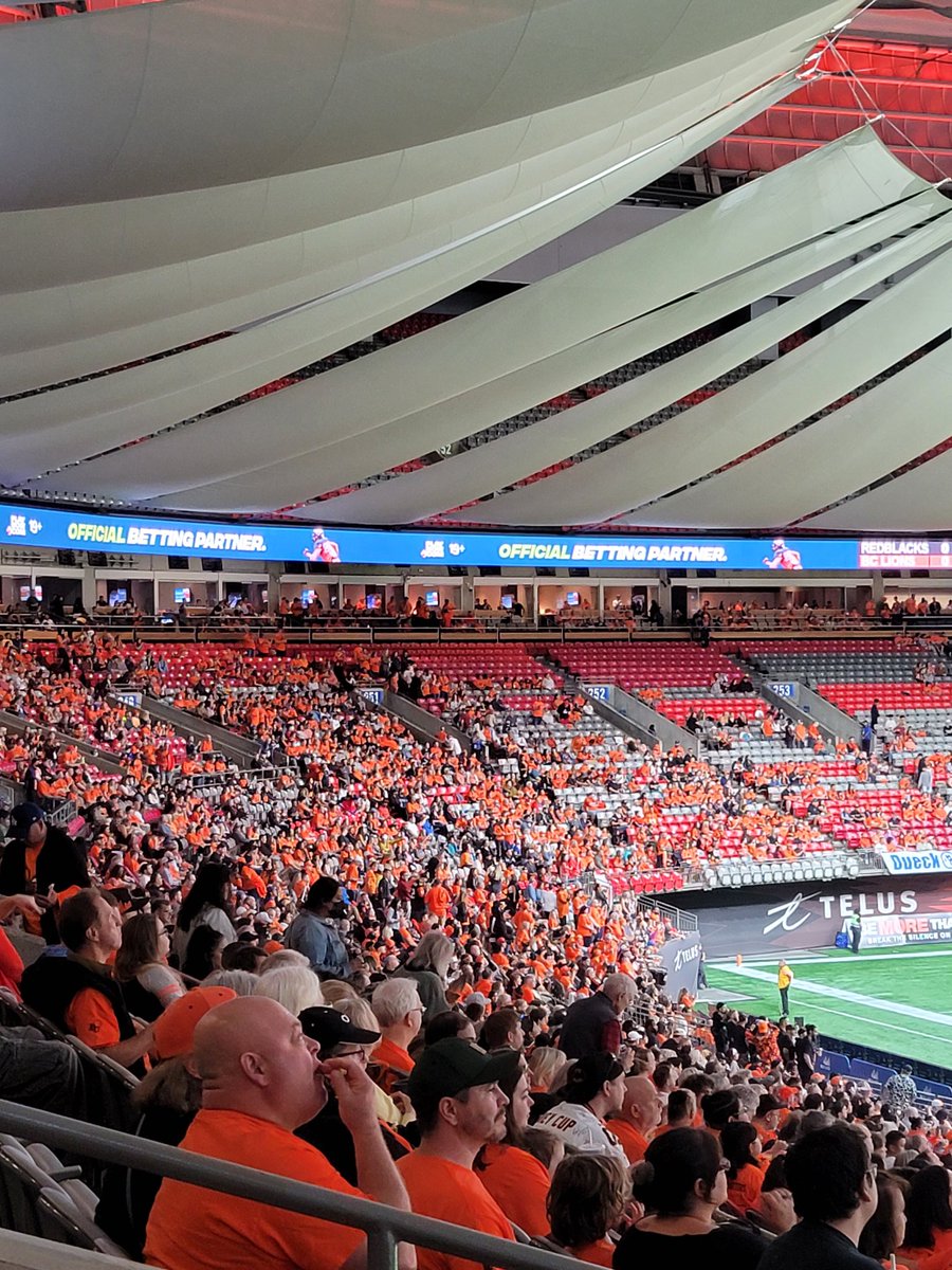 vancouvergolf's tweet photo. Really nice to get the family out for a @BCLions game! π₯³
Thanks @BoydAutobody 4 the great seats!
The crowd is into it & the Leo's are playing some nice π π
Gr8 to see BOYD so involved in the sports community thru their sponsorships!
#shakeyourbumber #bringittoboyd #BCLions https://t.co/w2M5ZctHY6