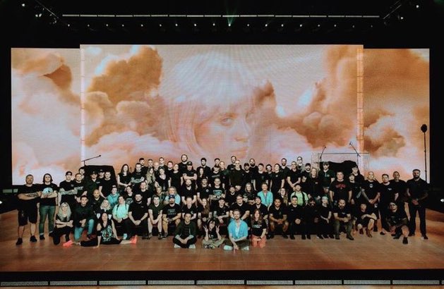 K_taebts's tweet photo. " Thank you for watching."
" The show has now ended."
thanks to billie eilish, finneas and their team♥️
@billieeilish @finneas #billieeilish #billie #HappierThanEverIsOverParty #happierthanever #htetour https://t.co/pVov2UNlze