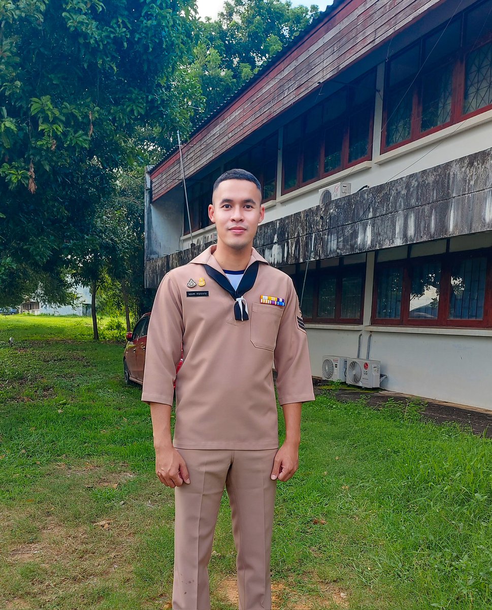 narubet_best's tweet photo. สวัสดี 1 ตุลา #สัตหีบ https://t.co/E1sC1kHtsz