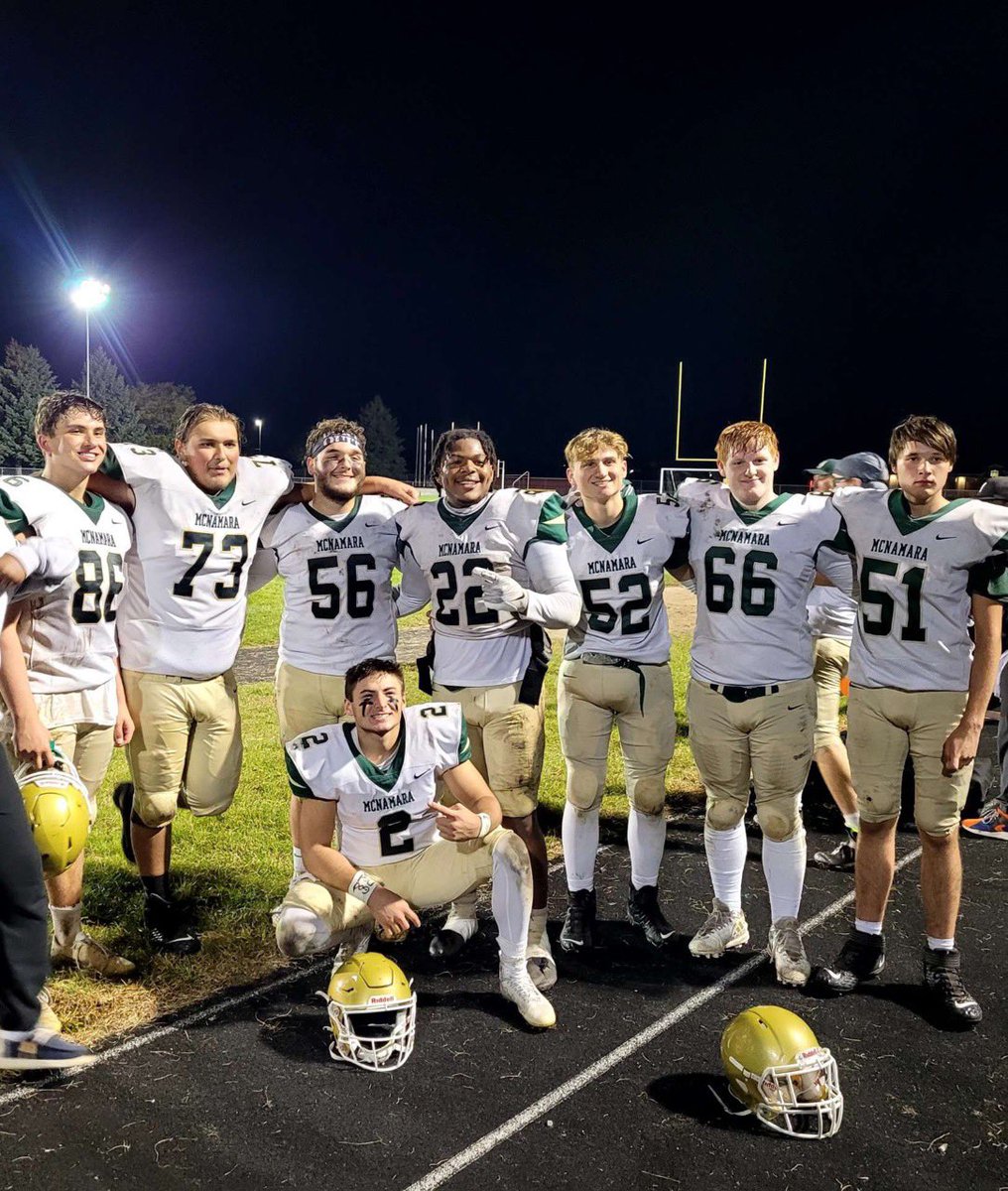 JaydonWright_'s tweet photo. JUST BROKE THE SCHOOL RECORD BY HAVING 8TDs IN A SINGLE GAME!! I want to thank my Oline and coaching staff for helping me achieve this couldn’t have done this without you guys!!  #FAMILY @michaelsobrien @EDGYTIM @AllenTrieu @coolc815 @bmchsfootball @CoachGomes12 @Levi_bradley312 https://t.co/EL0hZgVLub