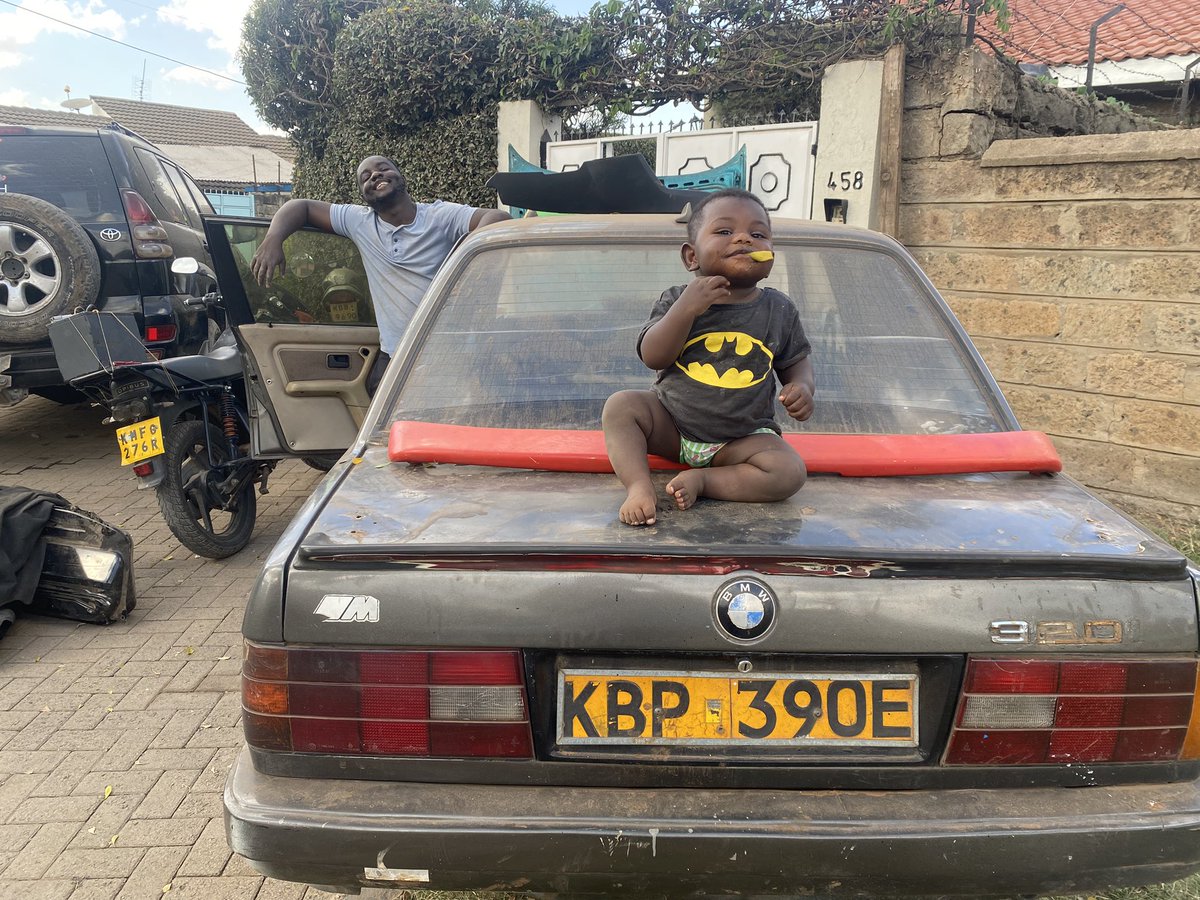 alexmwanzo's tweet photo. Hahaha aka kanadhani katakuwa tu handsome alafu nii ivo my friend lazma upige kazi.
Start them young https://t.co/LydOLlxZIa
