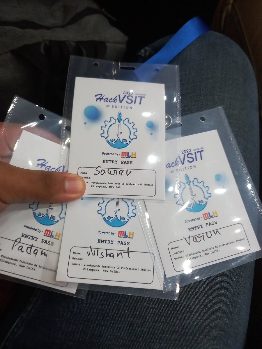 _NishantSinghal's tweet photo. Virtual Beings Assemble at @VIPS_ACE
@souravagg01 @padambhardwaj10 @VarunNa92666418
#HackVSIT #mlh #hackathon https://t.co/c744xAfBzO