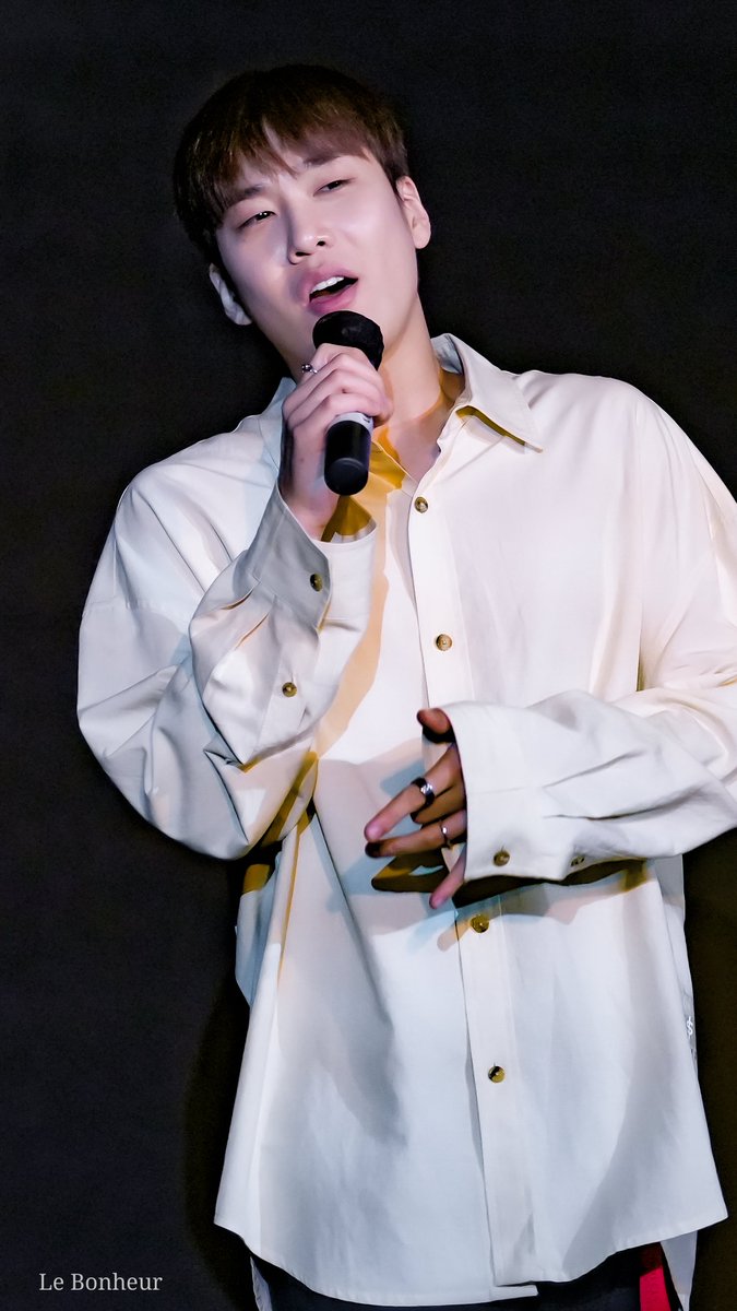 LeBonobono's tweet photo. 20220809 #BF #JEONGMIN &amp; #HYUNSEONG JAPAN LIVE EVENT 'DUET' 
20:00 🎶📸

#ヒョンソン #현성 @HS_930609 https://t.co/QrdxhdQV1W